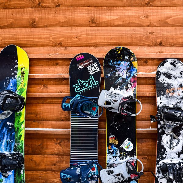 vertical snowboard wall mount