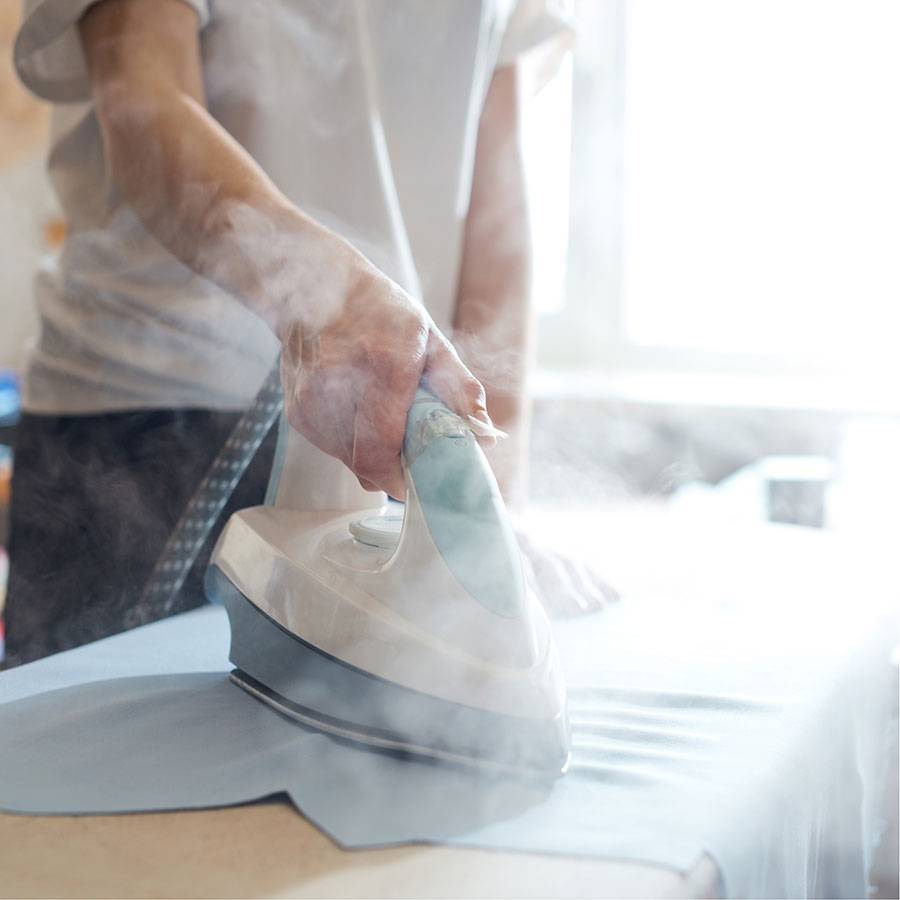 Best Steam Iron • Reviews & Buying Guide